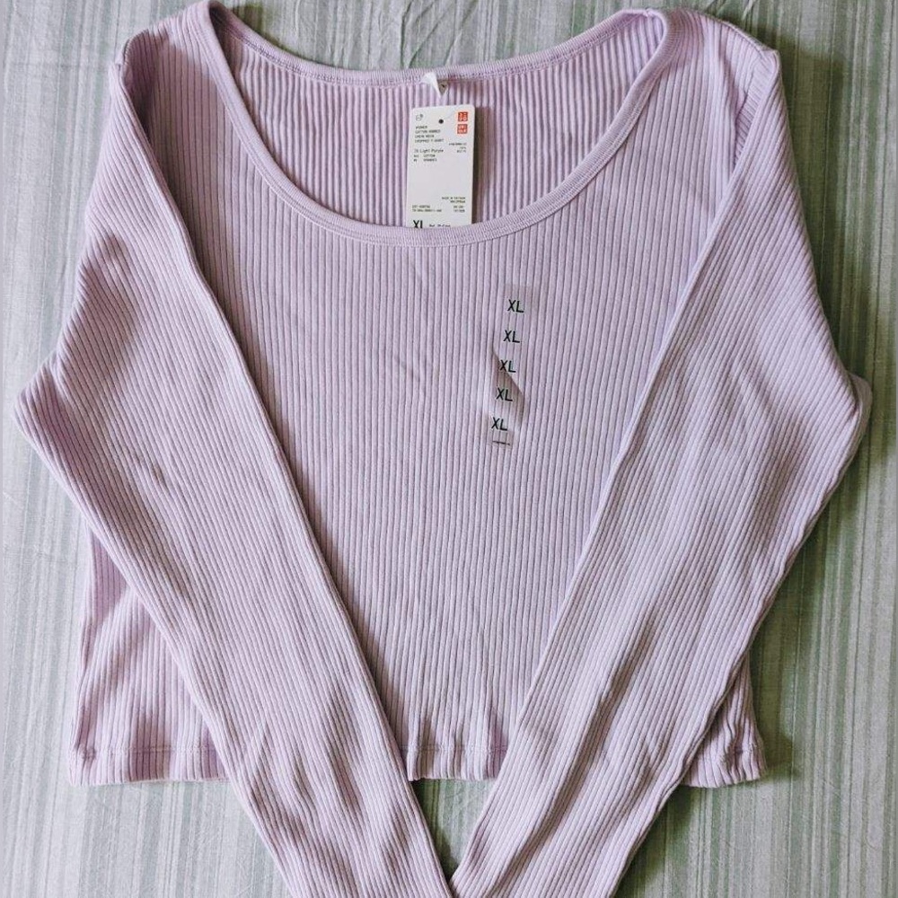Uniqlo women’s cotton ribbed crew neck cropped tshirt
